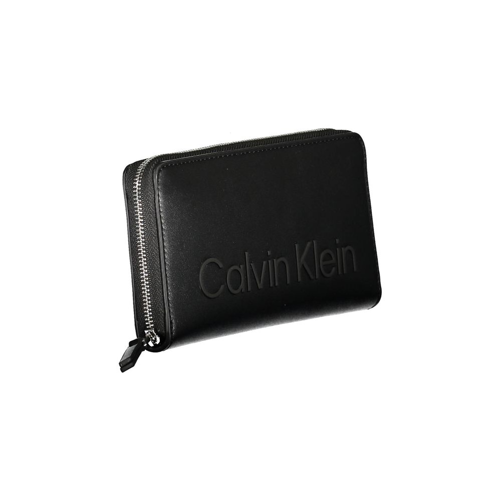 Calvin Klein Kadınlar İçin Siyah Polietilen Cüzdan